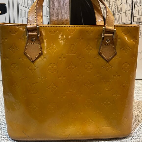 Louis Vuitton Vernis Houston in Noisette - Picture 4 of 12